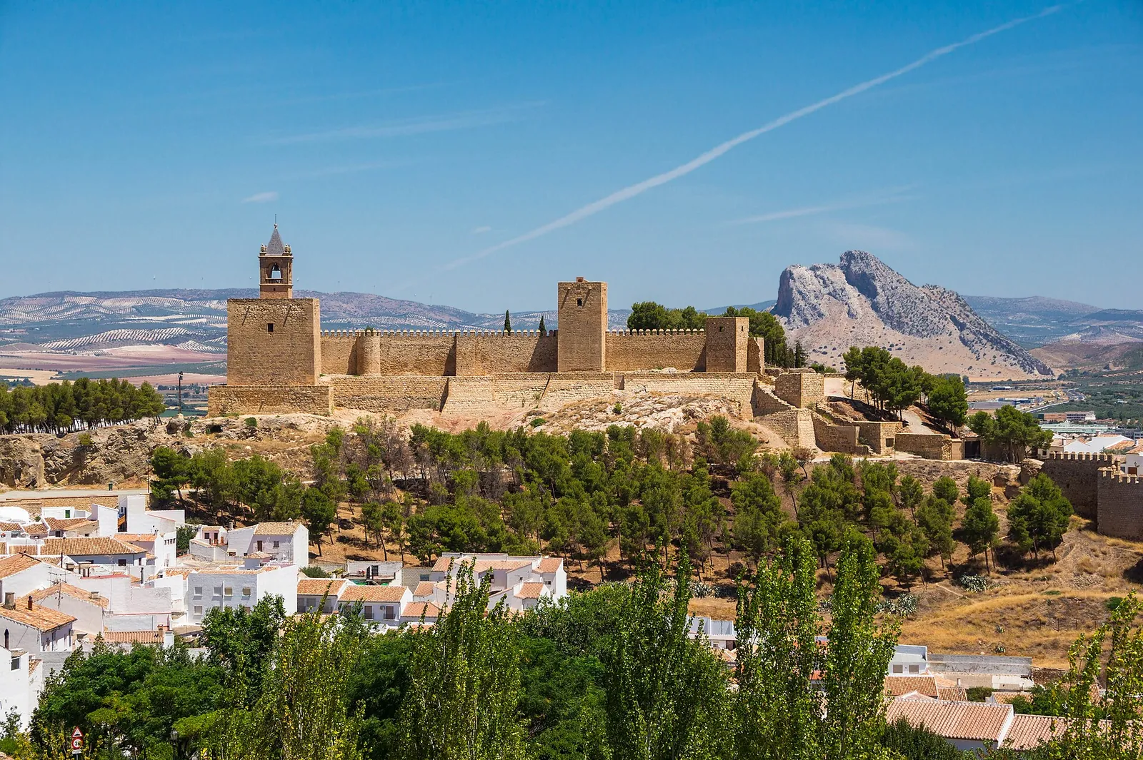 Antequera's Alcazaba with the Peña de los Enamorados behind