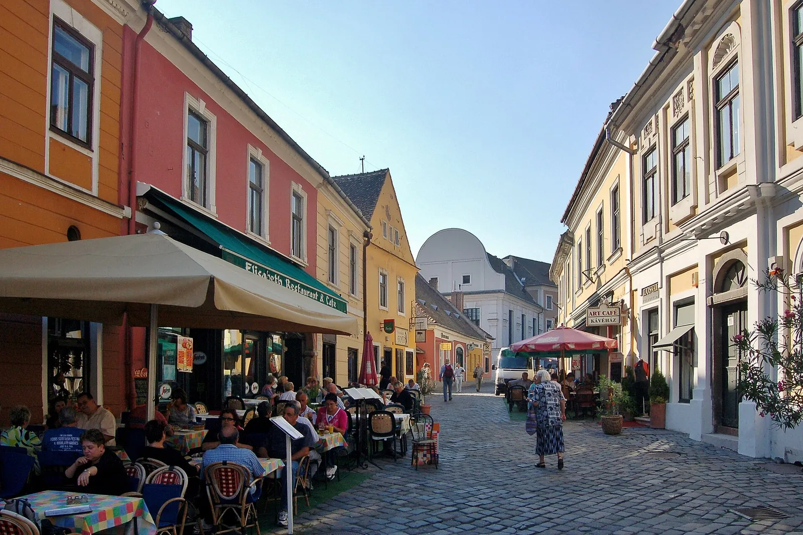 Colourful houses and café terraces in Szentendre