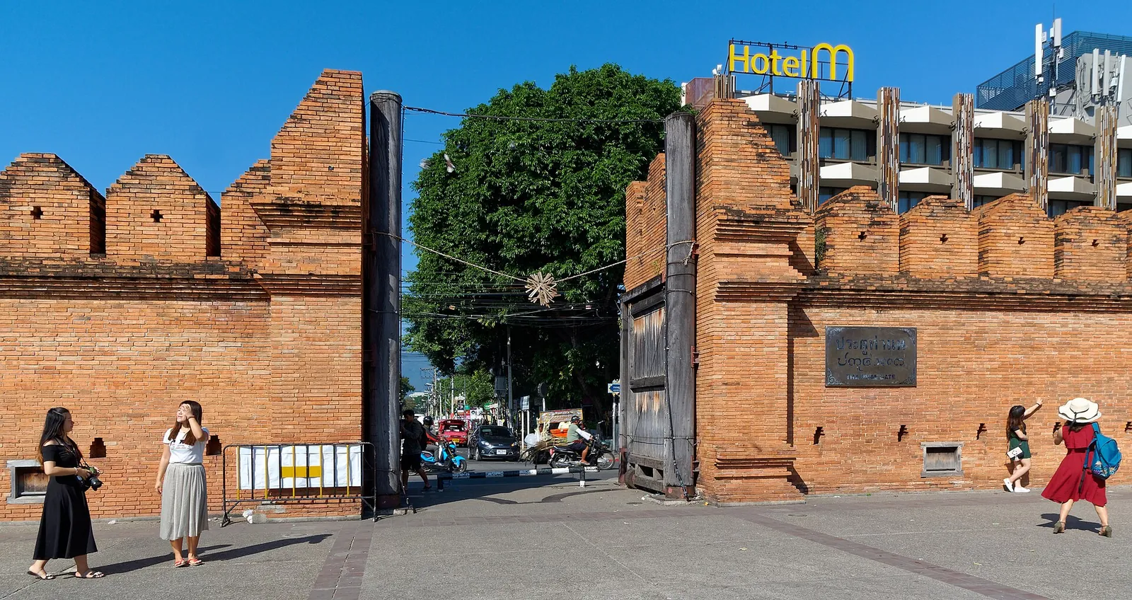 Tha Phae Gate and the old city walls on a sunny day