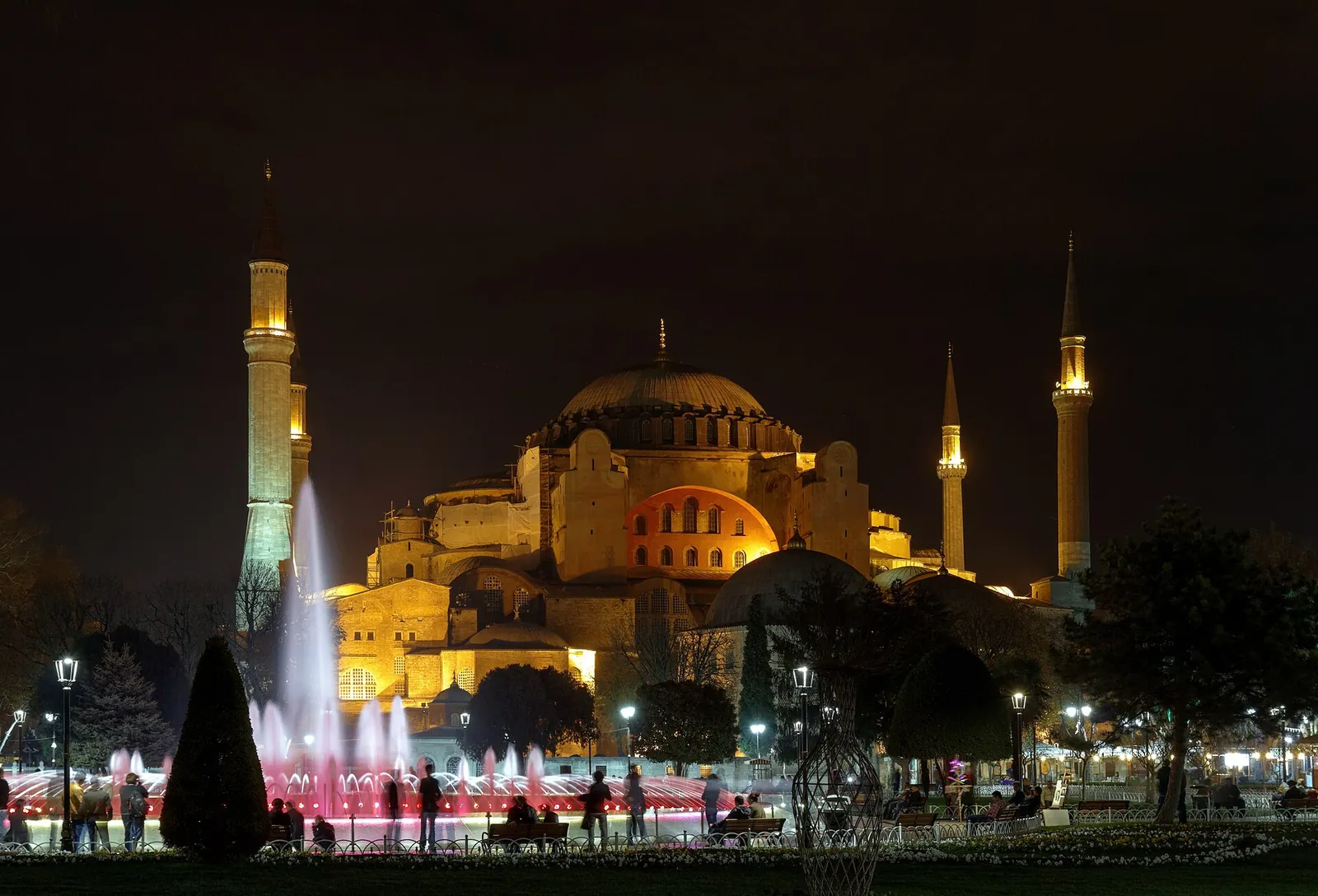 Hagia Sophia lit up at night beside the fountain