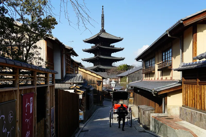 Yasaka pagoda above a quiet lane in Kyoto's Higashiyama