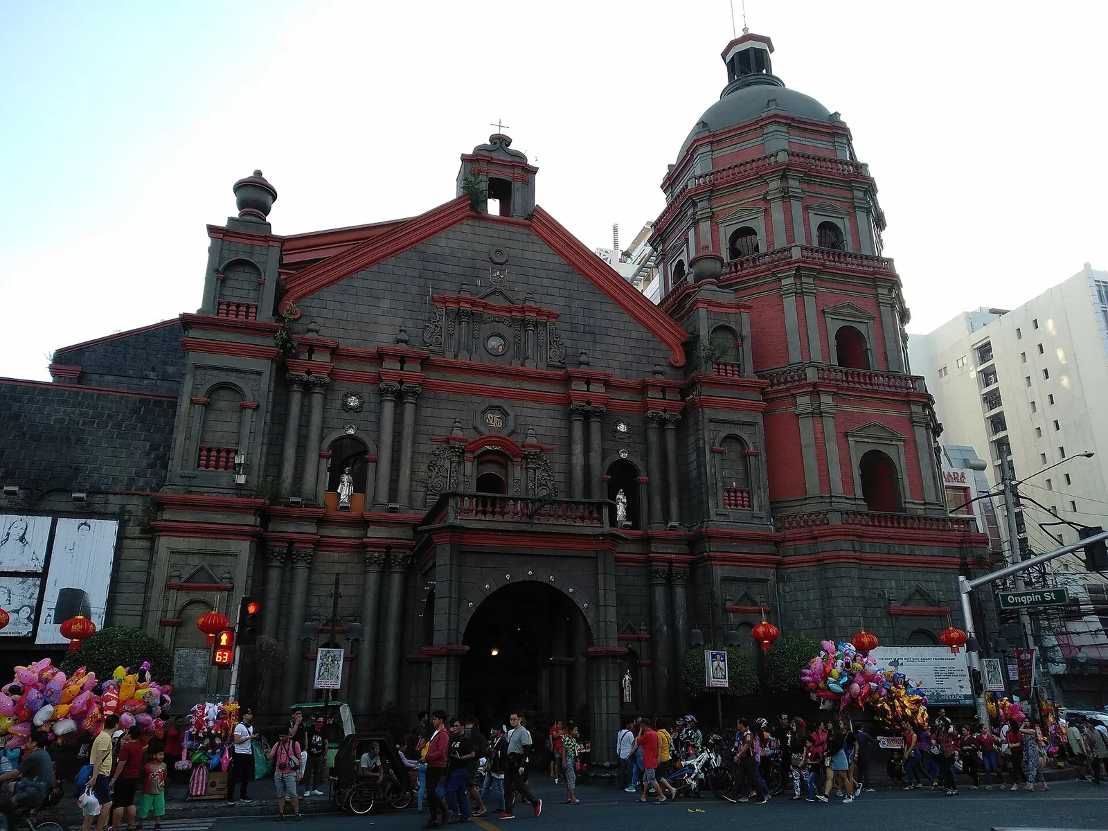 Binondo Church in Manila's historic Chinatown