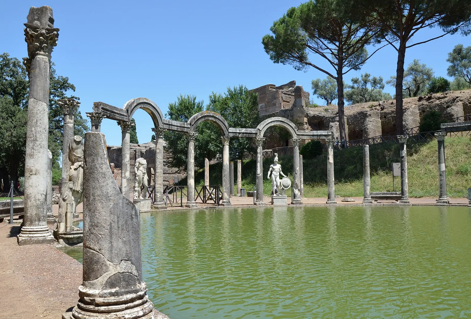 Statues and arches around the Canopus pool at Villa Adriana