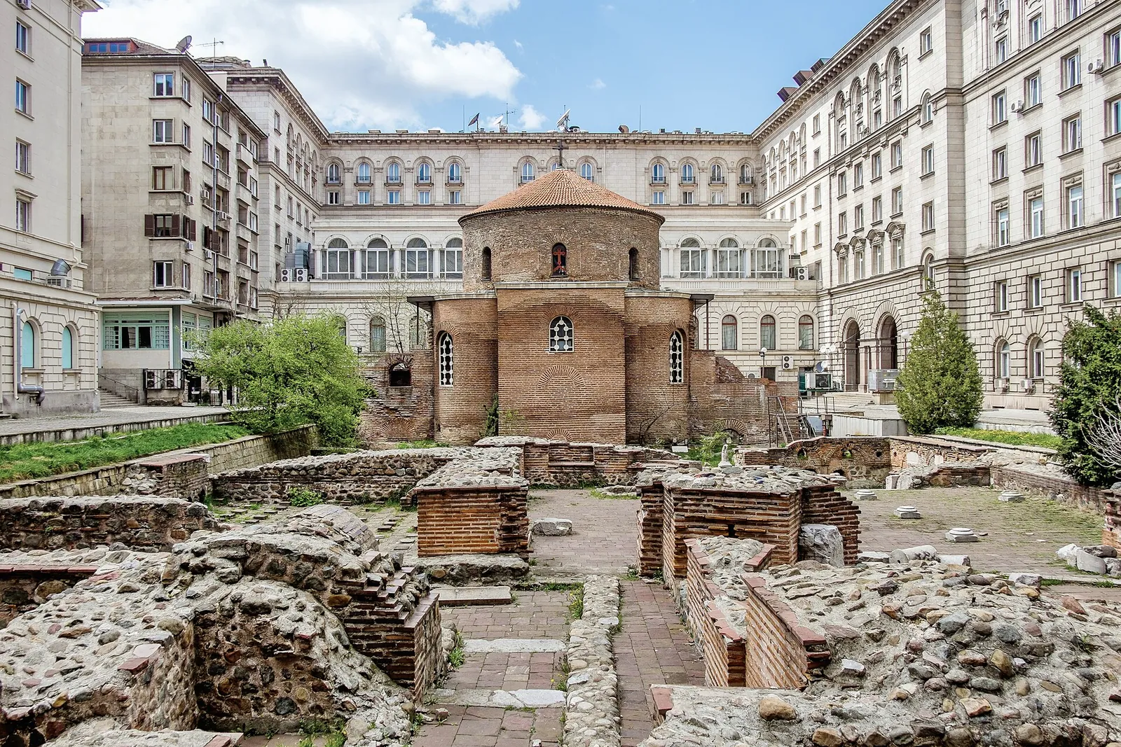 The red-brick Rotunda of St George in its courtyard